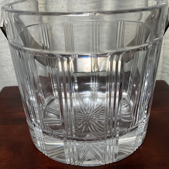 Signed Miller Rogaska Crystal Ice Bucket “Deco” Pattern w/ Handle, Disco… - Picture 6 of 11